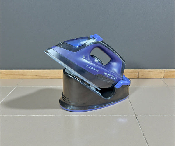 Ceramic Cordless Steam Iron โ 1200W with Heating Base