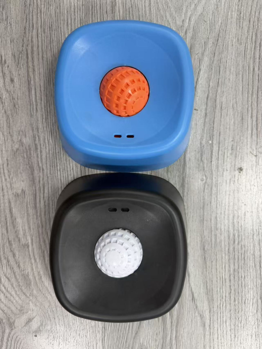 Bone Broth Dog Licking Bowl — product view 1