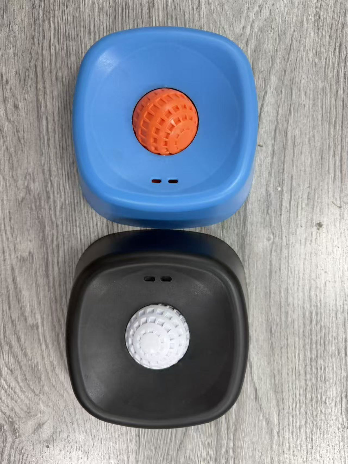 Bone Broth Dog Licking Bowl — product view 1
