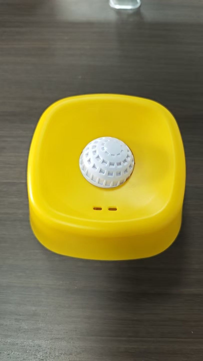Bone Broth Dog Licking Bowl — product view 3