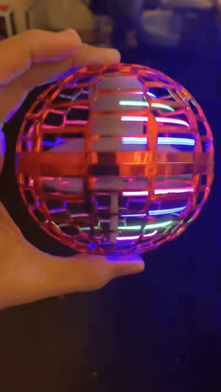 Flynova PRO Flying Spinner Ball with LED Lights — detail view 2